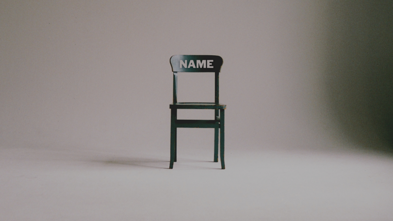 chair with "name", isimler